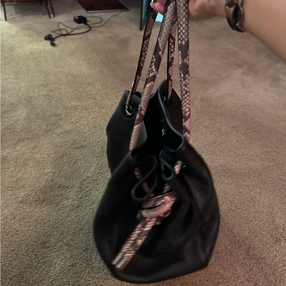 Michael Kors black handbag with snakeskin print handles - Picture 10 of 11